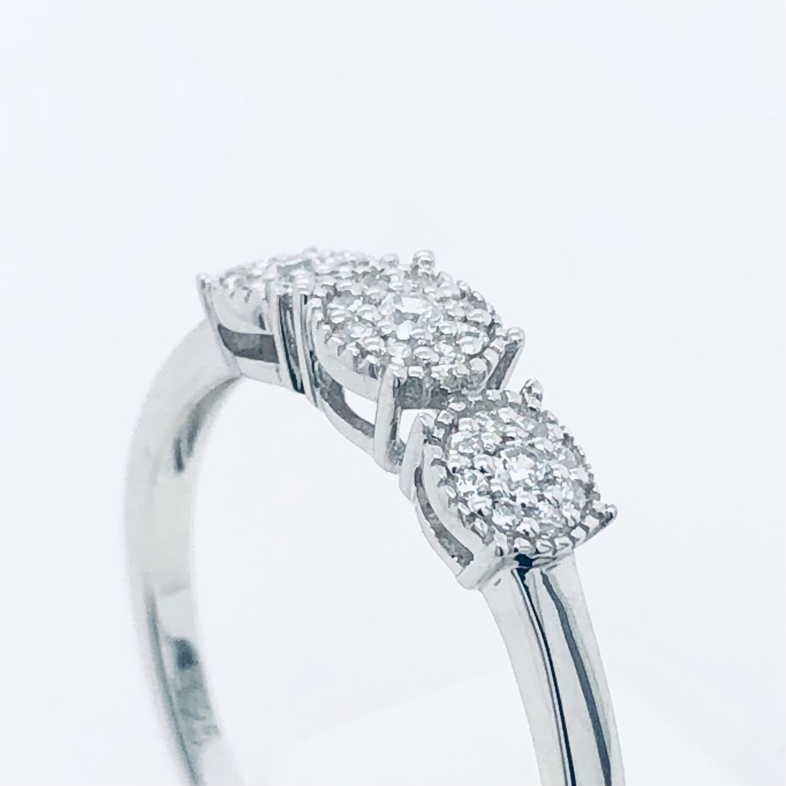 Sterling Silver Cluster Ring With Cubic Ziconia Setting – Stonex Jewellers