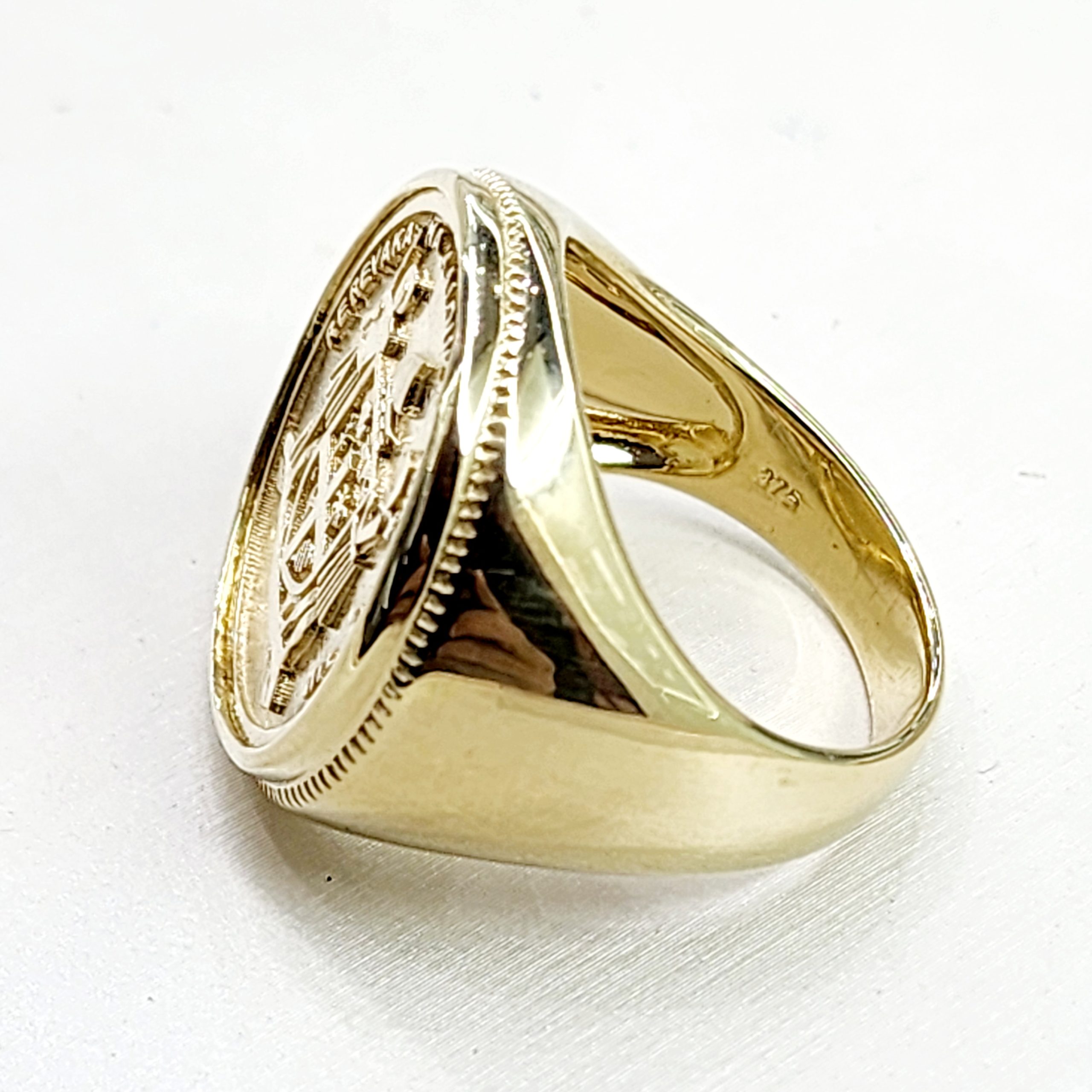 9ct Yellow Gold Coat of arms of Fiji Ring - Stonex Jewellers