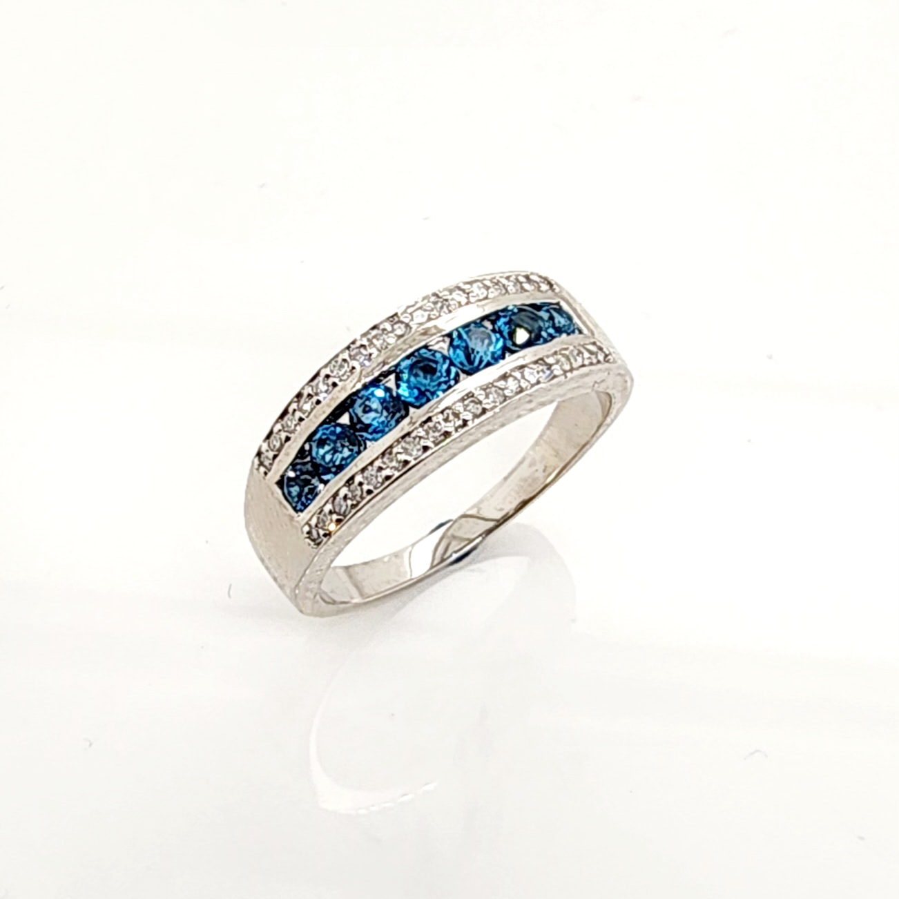 3 Row Ring with Blue Topaz & 0.17 Carat Diamond in 9ct White Gold