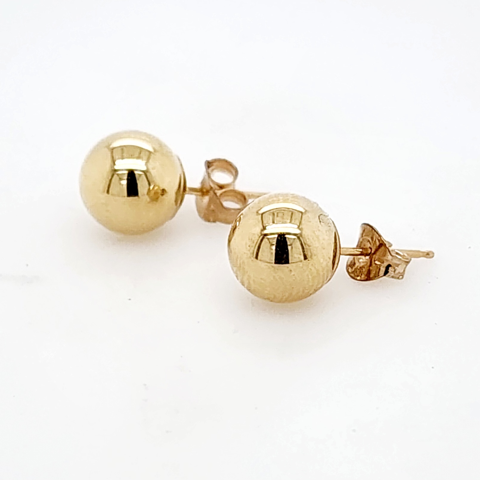 8mm Ball Stud Earrings in 9ct Yellow Gold