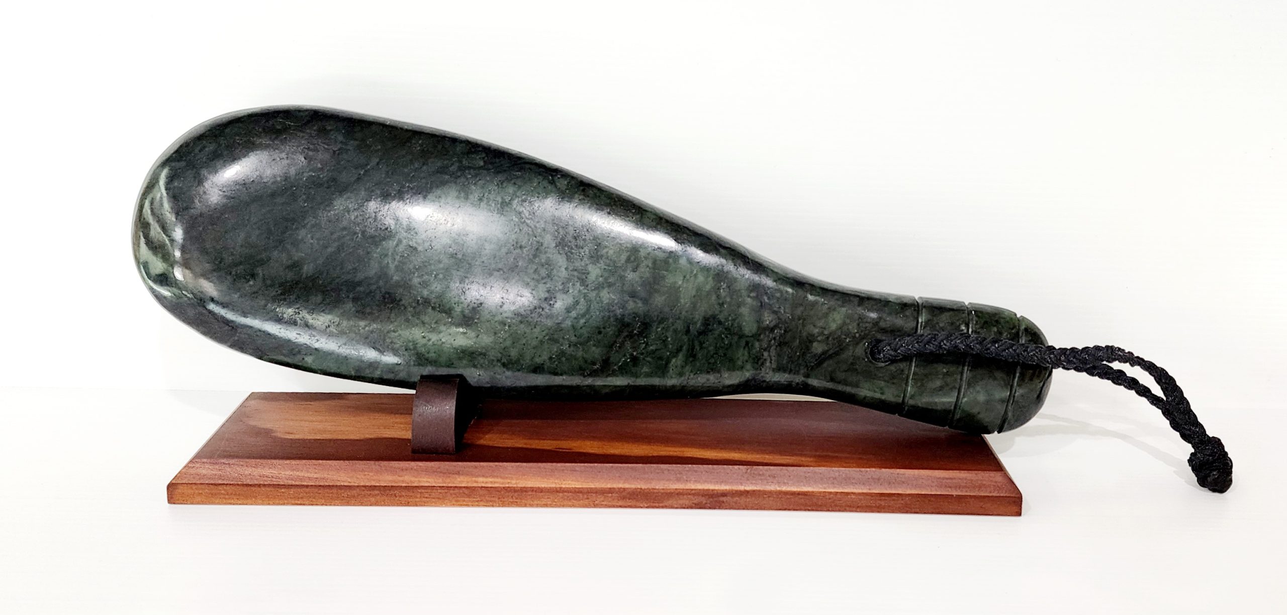 New Zealand Greenstone / Pounamu Mere (400mm Long) with Stand Greenstone Jewellery 