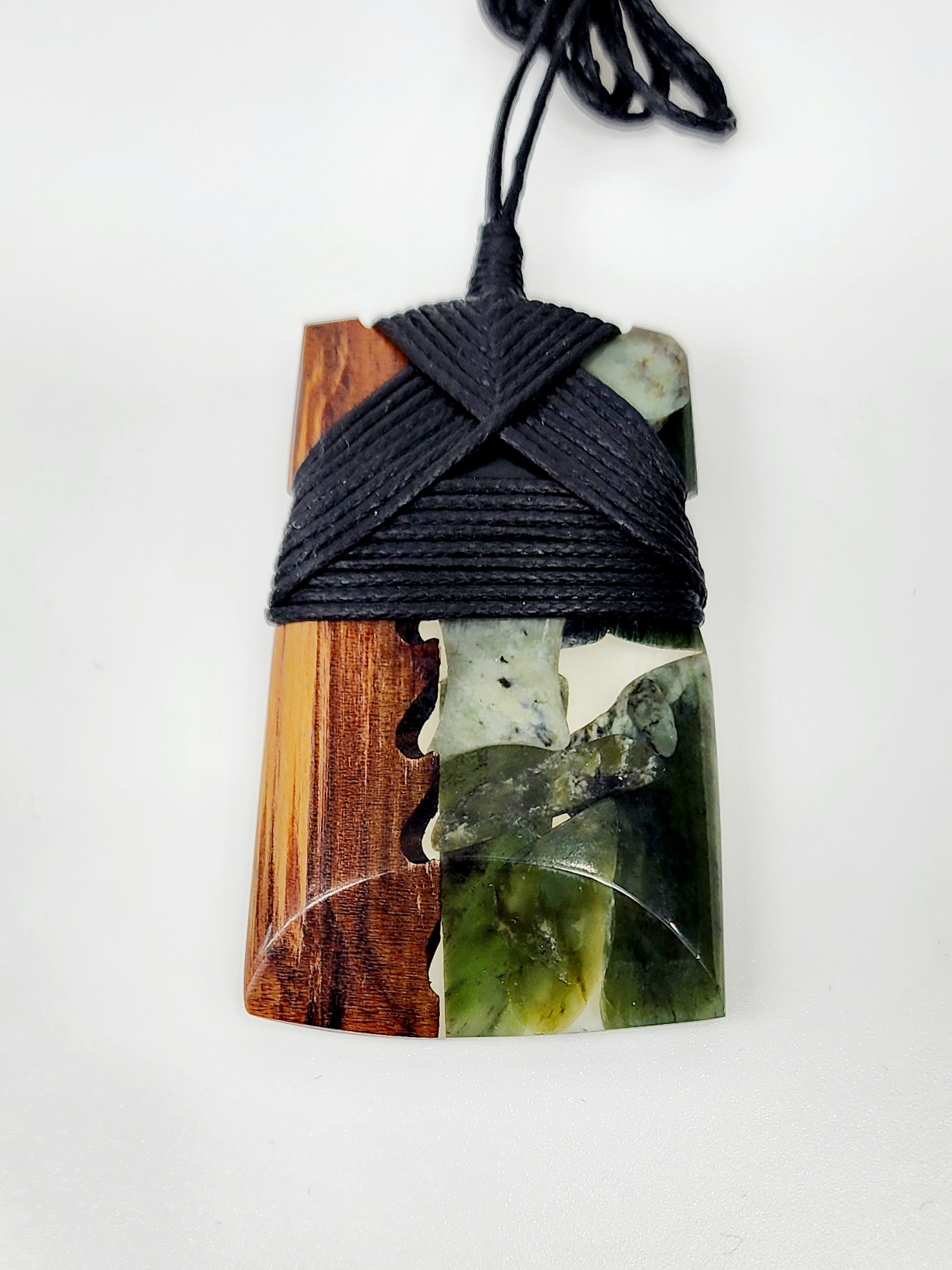 Medium New Zealand Toki Art Pendant Greenstone Jewellery 