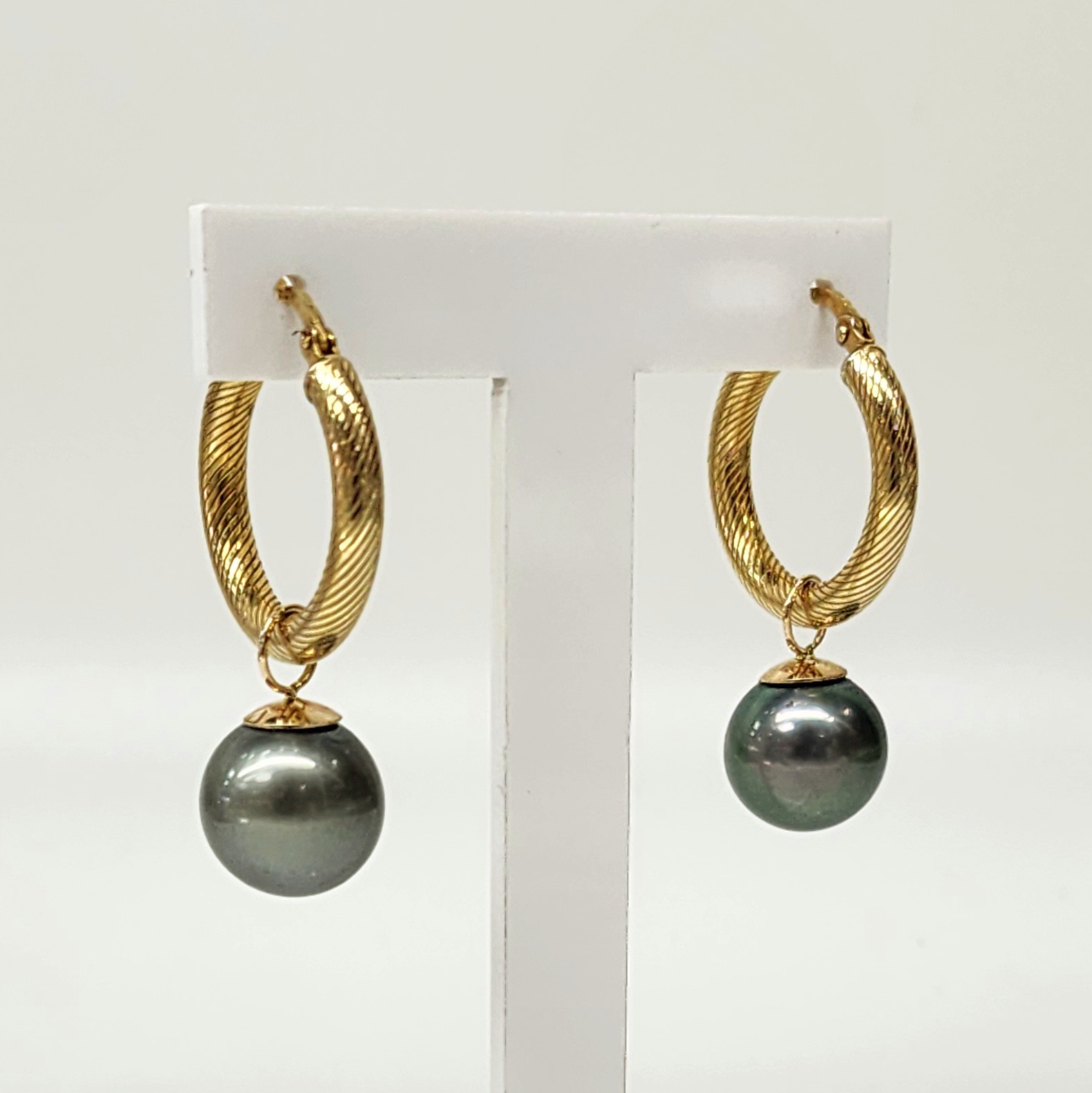 9ct Yellow Gold 11-11.5mm Round Tahitian Black Pearl Hoop Earrings